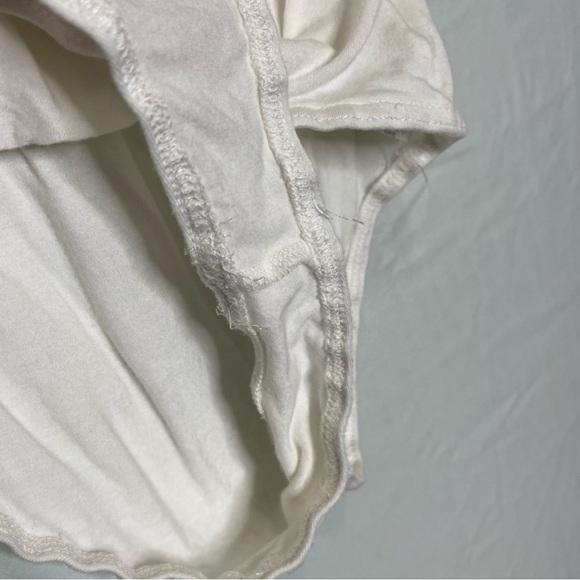 GUC White Ruffled Bodysuit Emory Park Sz Large - Picture 7 of 8